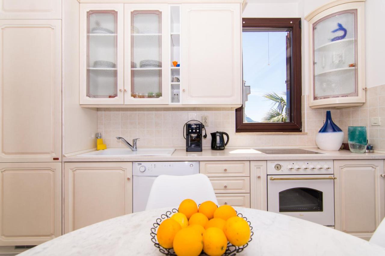 Gallery Luxury Suites & Rooms-Only Adults Сплит Екстериор снимка